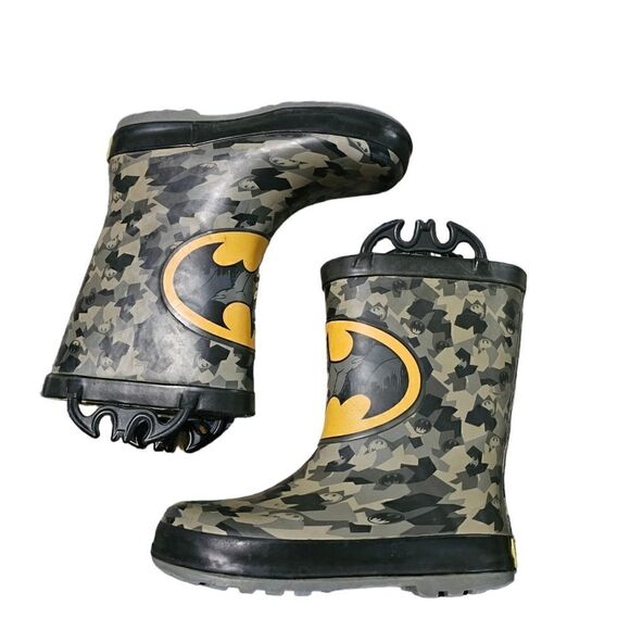 Kid's WESTERN CHIEF Batman Insulated Rain Boots 11/12 - Picture 1 of 8